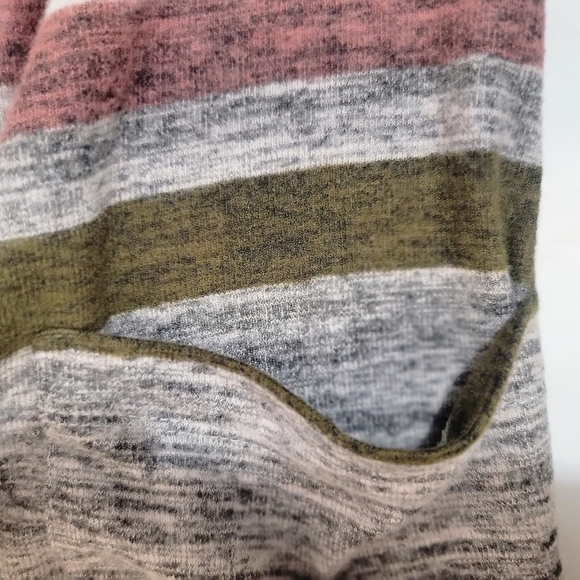 BOBEAU EXCLUSIVELY FOR STITCH FIX Size Medium Petite Long Sleeve Cardigan - Picture 12 of 14